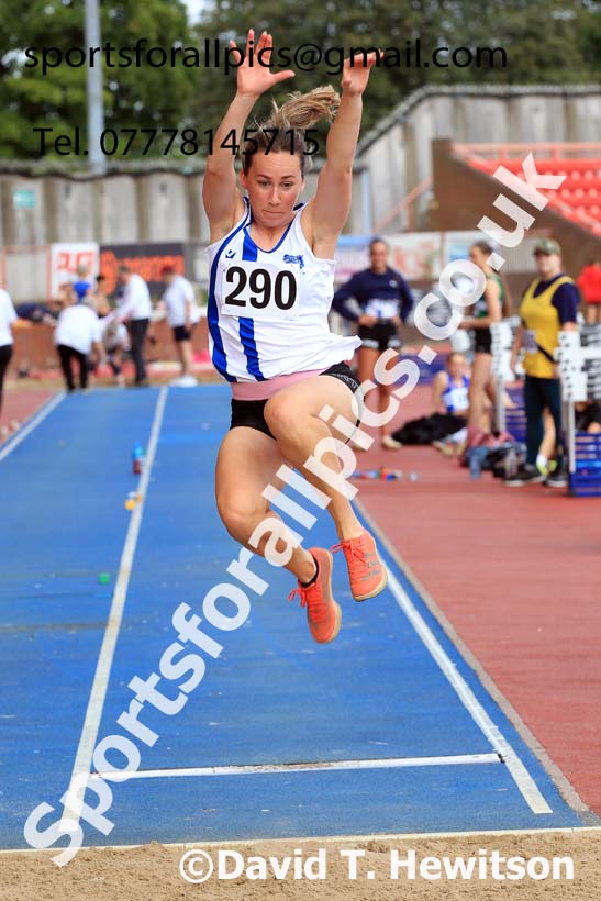 Long Jump, 2024 Gateshead Tartan Games.  Photo: David T. Hewitson/Sports for All Pics